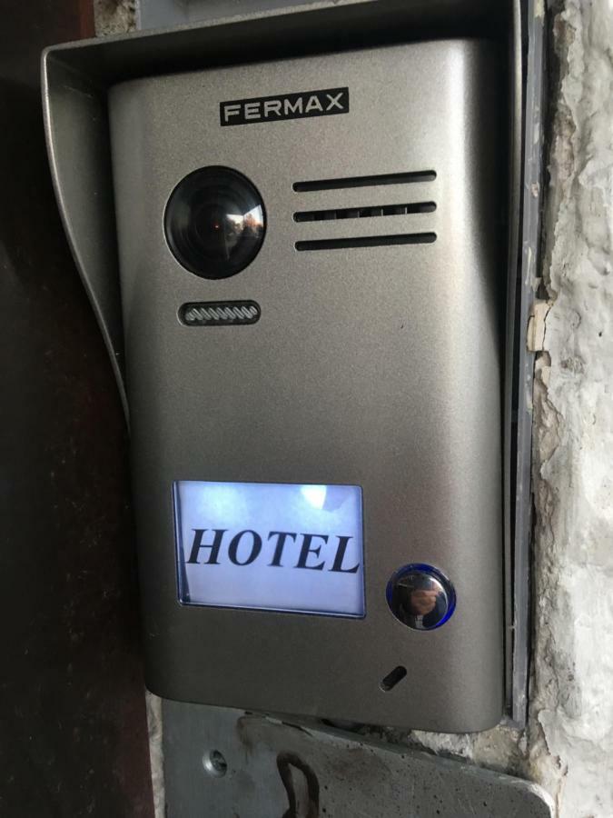 Hotel De Strasbourg อุลเน-ซู-บัว ภายนอก รูปภาพ